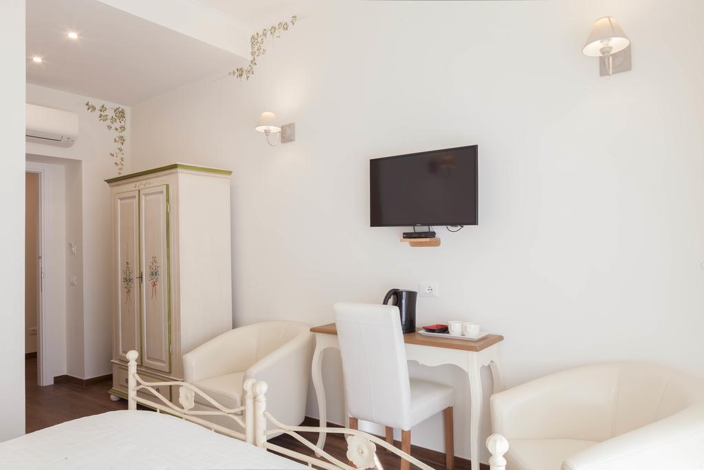 Donna Margherita Rome Suite & Rooms Exterior foto